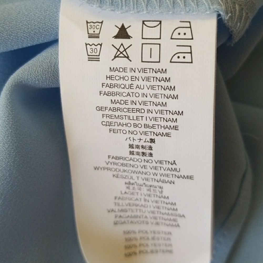 Michael Kors  cold shoulder top size med sky blue - Picture 6 of 6